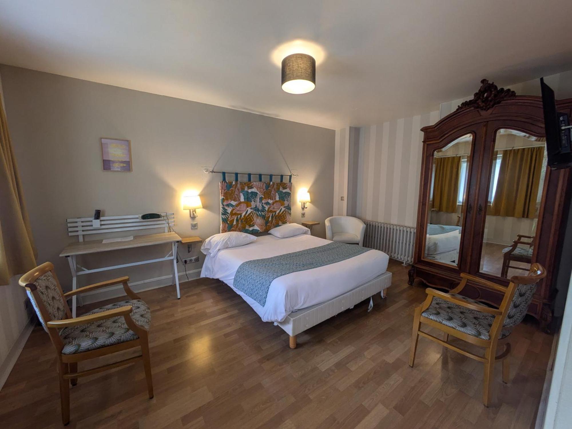 Hotel Le Bon Laboureur La Charité-sur-Loire Eksteriør bilde